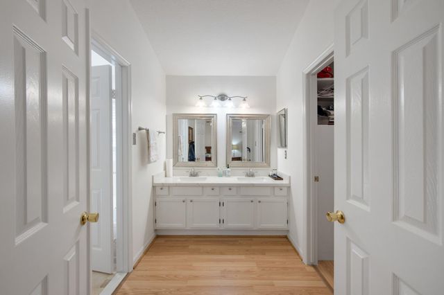 30 Eagle Rock Pl, The Woodlands, TX 77381