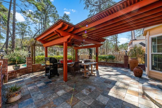 30 Eagle Rock Pl, The Woodlands, TX 77381