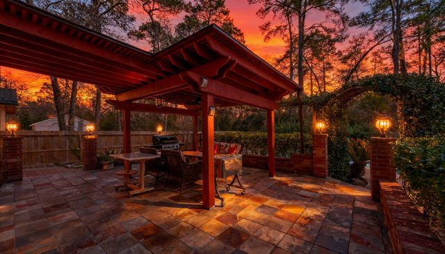 30 Eagle Rock Pl, The Woodlands, TX 77381