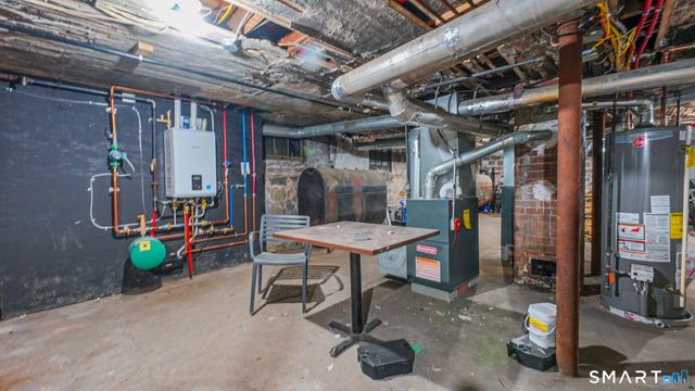 431 Dixwell Avenue, New Haven, CT 06511