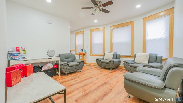 431 Dixwell Avenue, New Haven, CT 06511