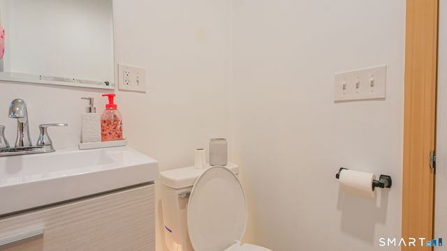 431 Dixwell Avenue, New Haven, CT 06511