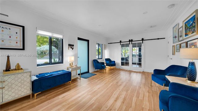 375 SW 32nd Rd, Miami, FL 33129