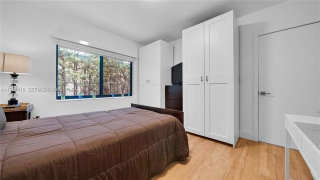 375 SW 32nd Rd, Miami, FL 33129