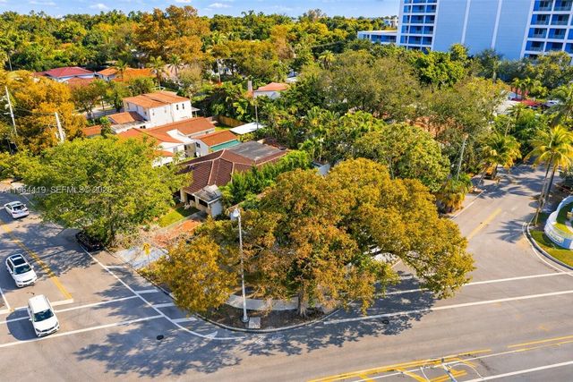 375 SW 32nd Rd, Miami, FL 33129