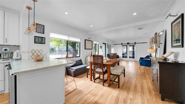 375 SW 32nd Rd, Miami, FL 33129