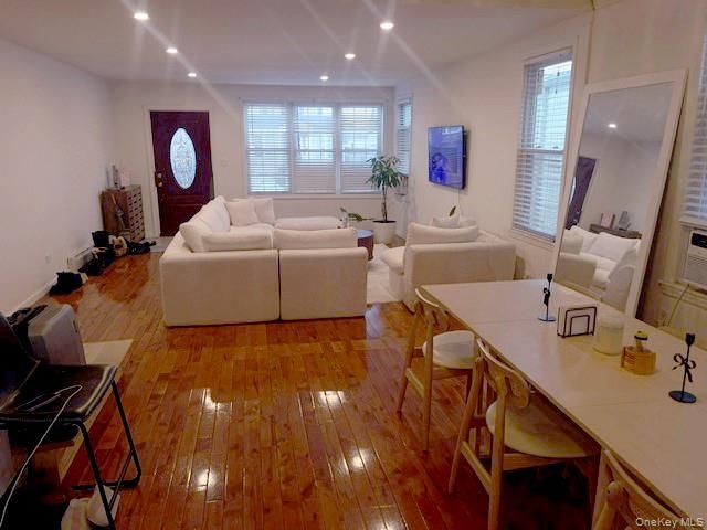 9030 Vanderveer Street, Queens Village, NY 11428