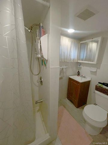 9030 Vanderveer Street, Queens Village, NY 11428