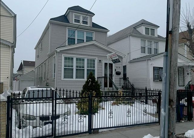9030 Vanderveer Street, Queens Village, NY 11428