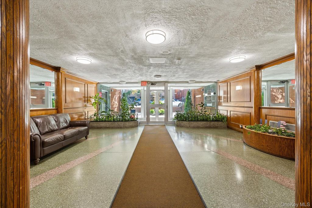 65-15 38th Avenue 5Z, Woodside, NY 11377 — photo 2