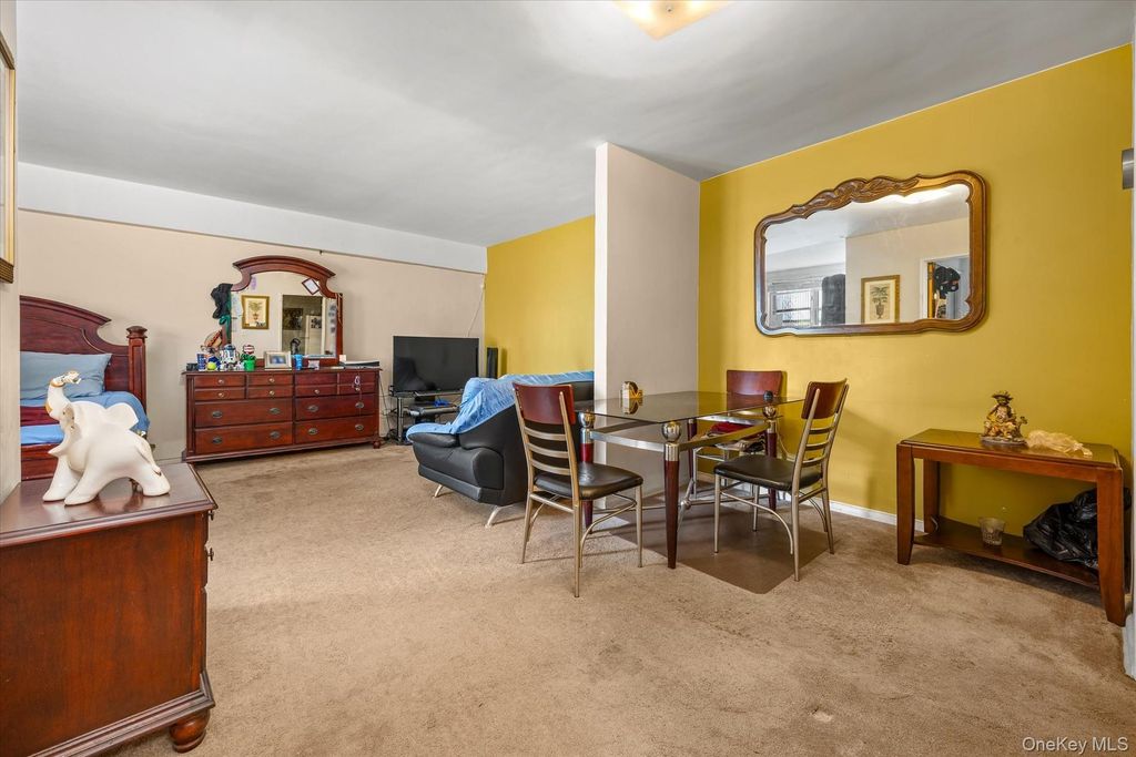 65-15 38th Avenue 5Z, Woodside, NY 11377 — photo 3