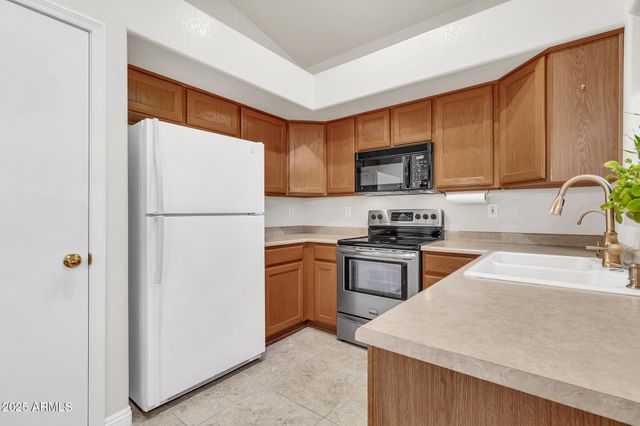 9318 E OSAGE Avenue, Mesa, AZ 85212