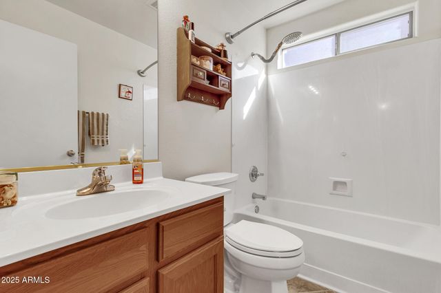 9318 E OSAGE Avenue, Mesa, AZ 85212