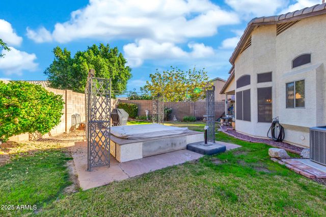 9318 E OSAGE Avenue, Mesa, AZ 85212