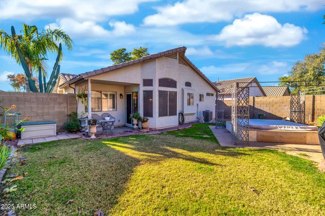 9318 E OSAGE Avenue, Mesa, AZ 85212