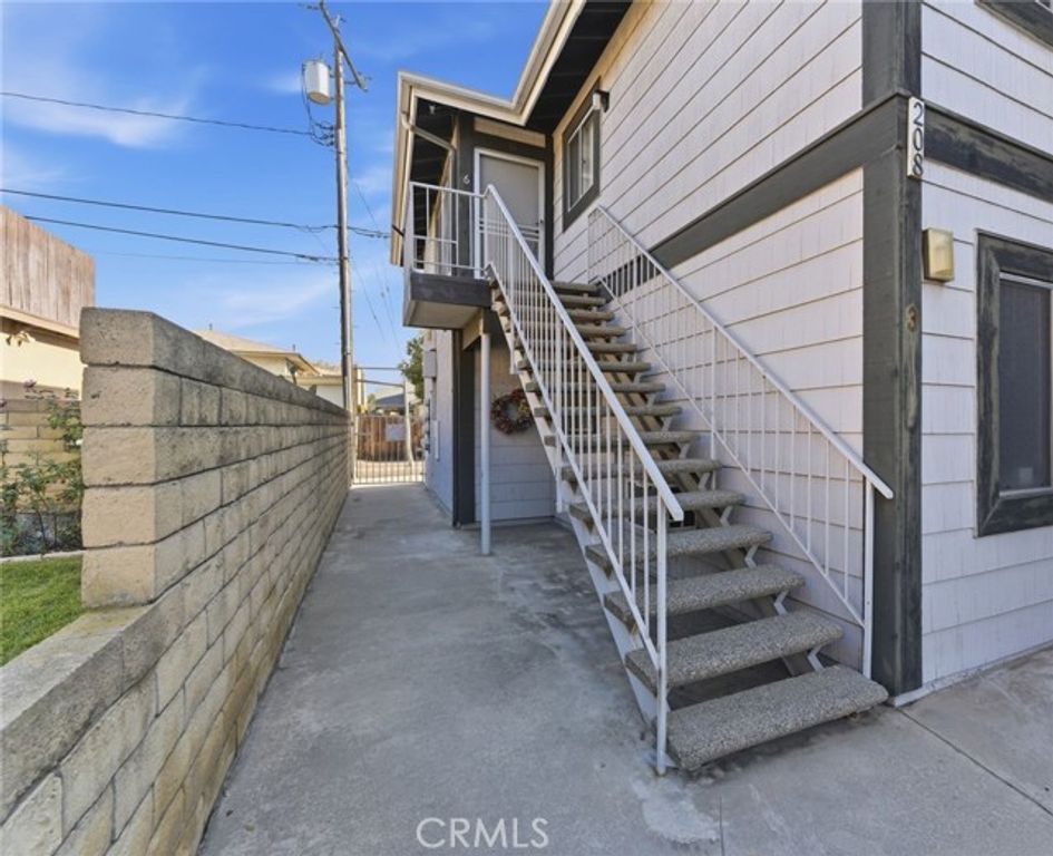 208 S West, Anaheim, CA 92805