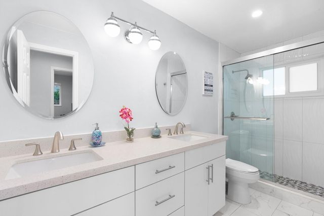 9756 NW 20th St, Coral Springs, FL 33071