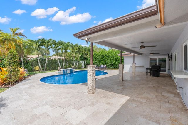 9756 NW 20th St, Coral Springs, FL 33071