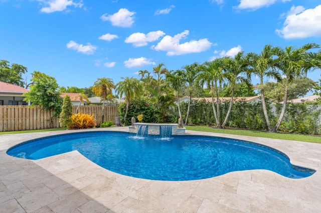 9756 NW 20th St, Coral Springs, FL 33071