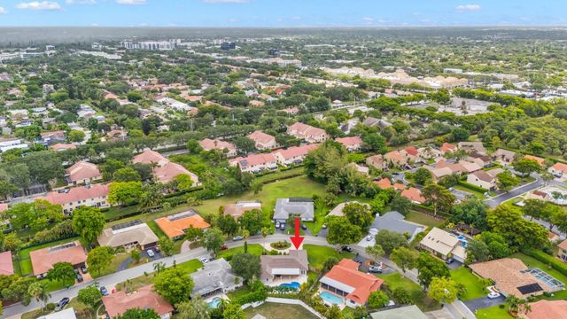 9756 NW 20th St, Coral Springs, FL 33071