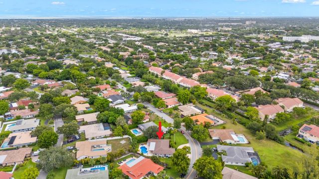 9756 NW 20th St, Coral Springs, FL 33071