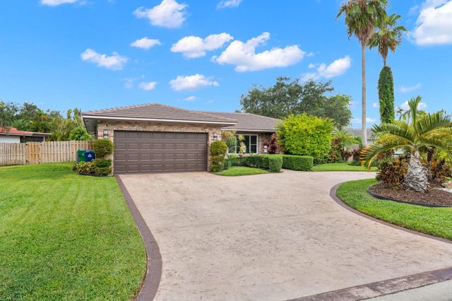 9756 NW 20th St, Coral Springs, FL 33071