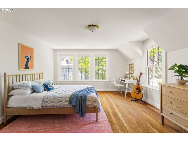 3020 Ne ALAMEDA Ter, Portland, OR 97212