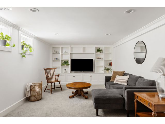 3020 Ne ALAMEDA Ter, Portland, OR 97212