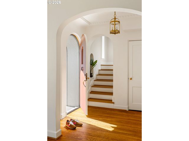 3020 Ne ALAMEDA Ter, Portland, OR 97212