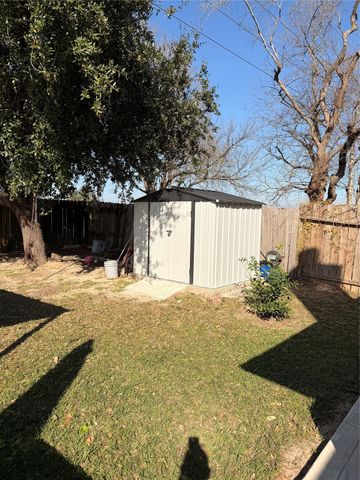 2839 Autumn Springs Lane, Spring, TX 77373