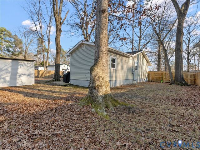 128 Labrook Dr, Richmond, VA 23225