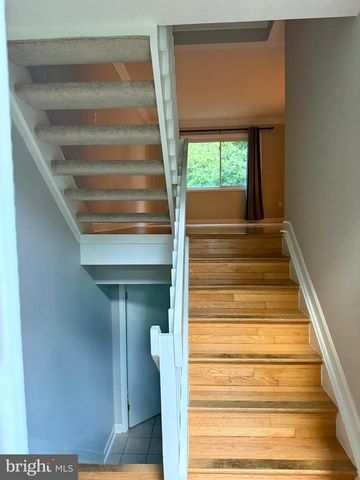 2916 CANTANIA PL, Woodbridge, VA 22192