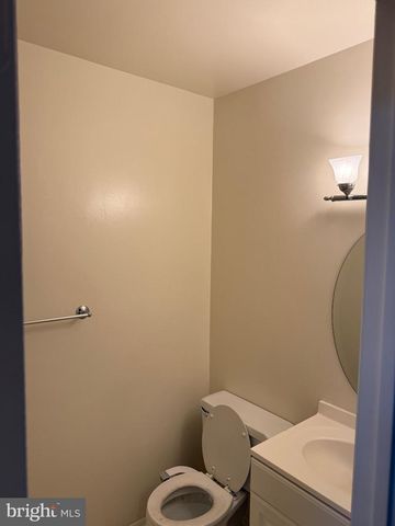 2916 CANTANIA PL, Woodbridge, VA 22192