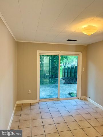 2916 CANTANIA PL, Woodbridge, VA 22192