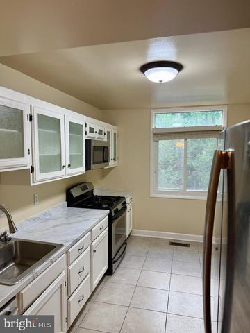 2916 CANTANIA PL, Woodbridge, VA 22192