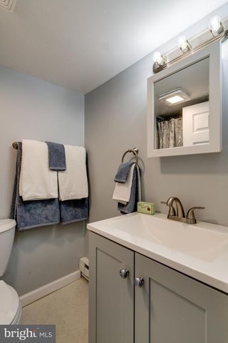 327 BEAVER ST, Lancaster, PA 17603