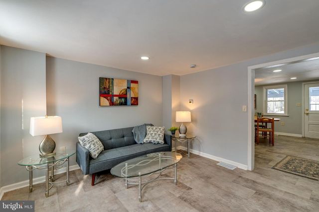 327 BEAVER ST, Lancaster, PA 17603