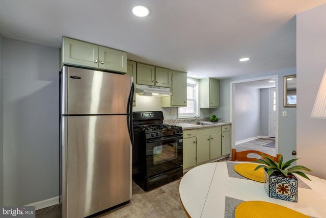 327 BEAVER ST, Lancaster, PA 17603