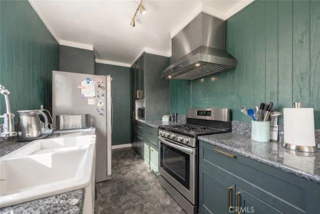 5400 Lindley Avenue 221, Encino, CA 91316