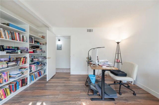 5400 Lindley Avenue 221, Encino, CA 91316