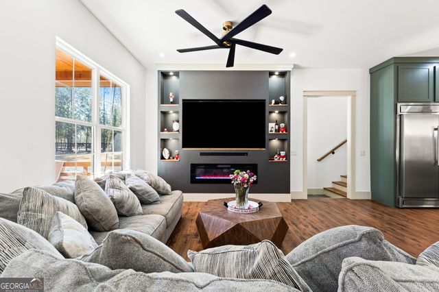 6034 Turkey Oak Road, Blackshear, GA 31516