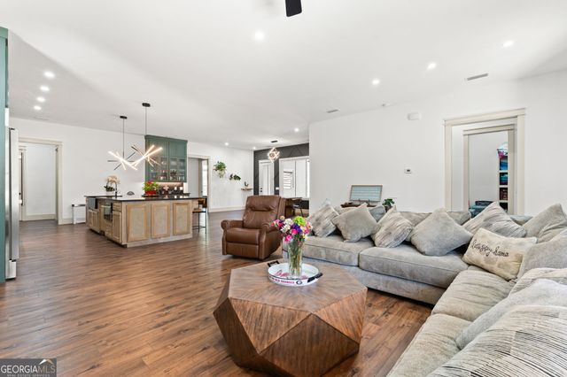 6034 Turkey Oak Road, Blackshear, GA 31516