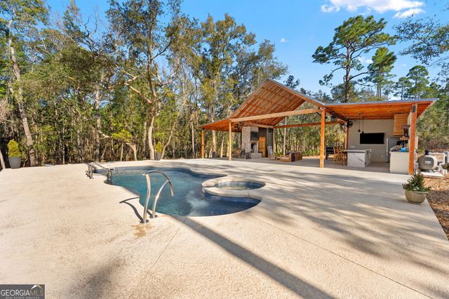 6034 Turkey Oak Road, Blackshear, GA 31516