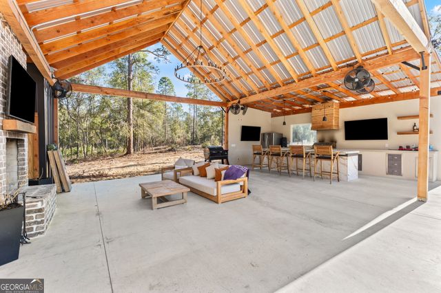 6034 Turkey Oak Road, Blackshear, GA 31516