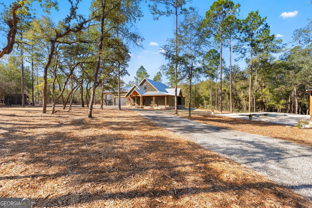 6034 Turkey Oak Road, Blackshear, GA 31516
