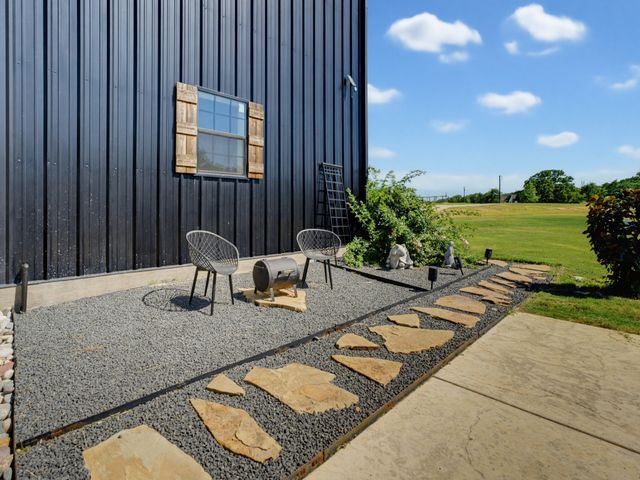 129 Coyote Cave Lane, Alvord, TX 76225