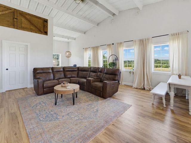129 Coyote Cave Lane, Alvord, TX 76225