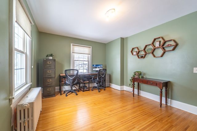 187 Chestnut Hill Drive, Irondequoit, NY 14617