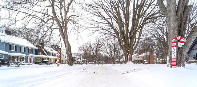 187 Chestnut Hill Drive, Irondequoit, NY 14617