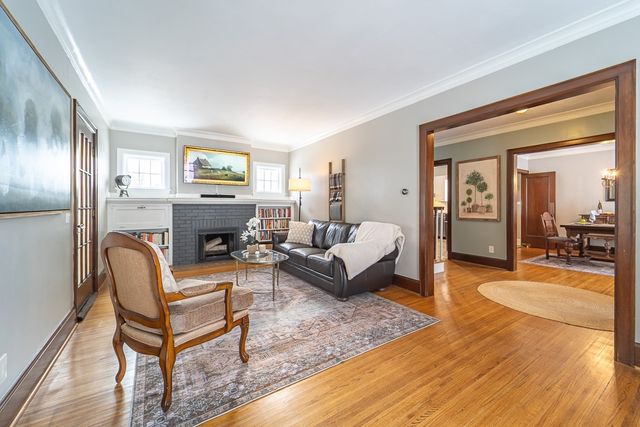 187 Chestnut Hill Drive, Irondequoit, NY 14617